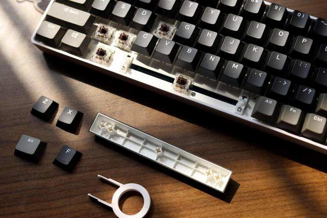 鼠标|TT领航员C360机械键盘+探索者X2鼠标,三模、RGB,想要的都有了