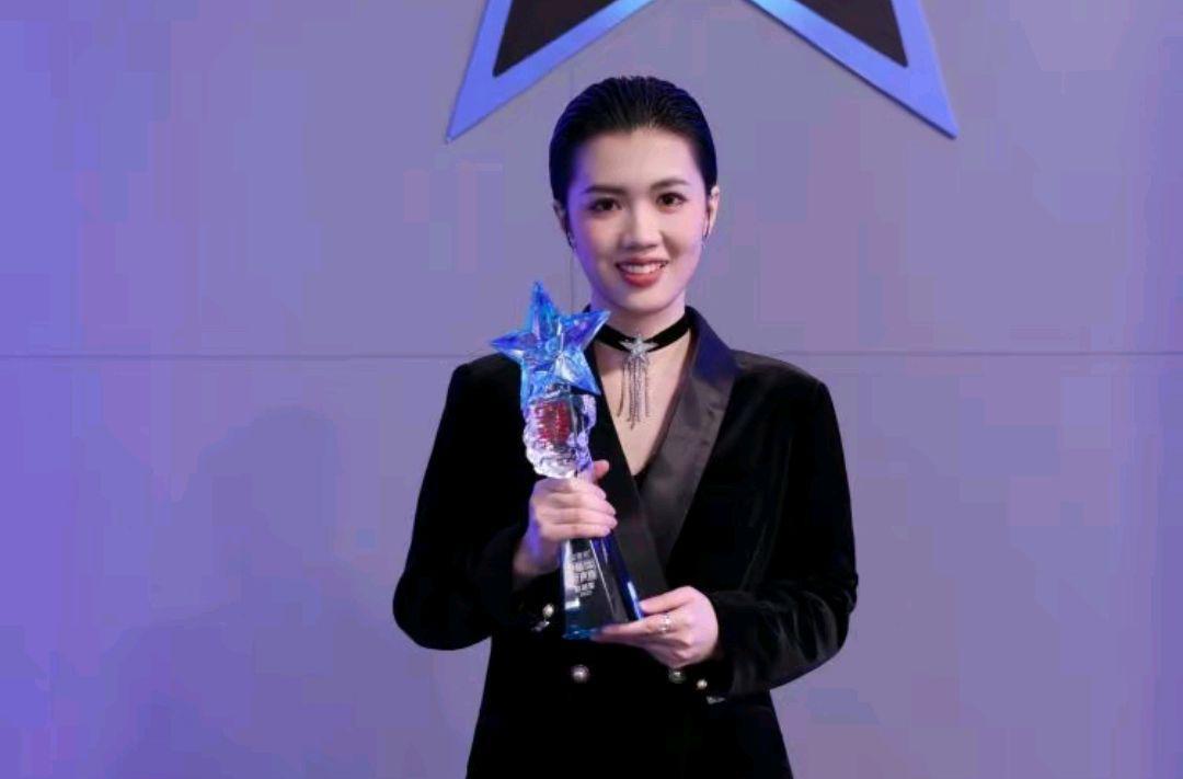 李克勤|为什么偏偏李克勤连续两季当上了冠军导师？现在我知道原因了