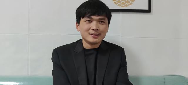 男足|百万网红“内涵”男足,自称“男足道歉部部长”,网友:多损啊