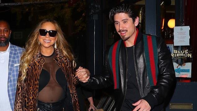 玛丽亚·凯莉|52岁玛丽亚·凯莉穿透视衣约会，啤酒肚醒目，被39岁日裔男友宠溺