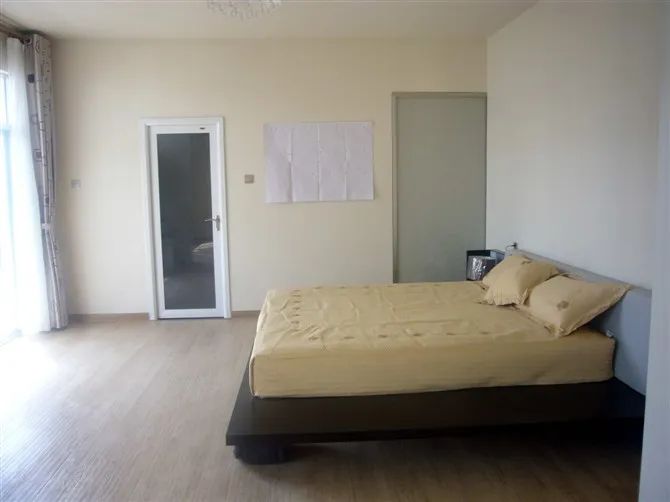 晒晒新家，朋友说看到电视差点以为进了影院，装得太个性了