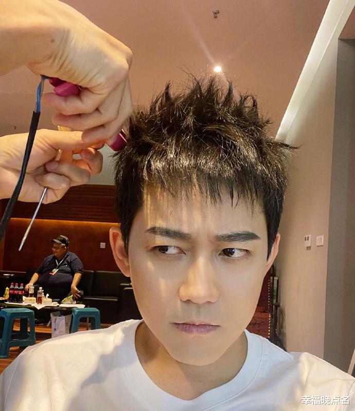 陈翔|陈翔想学“07届再就业男团”搞团综:苏醒火了,李炜更不出来了!