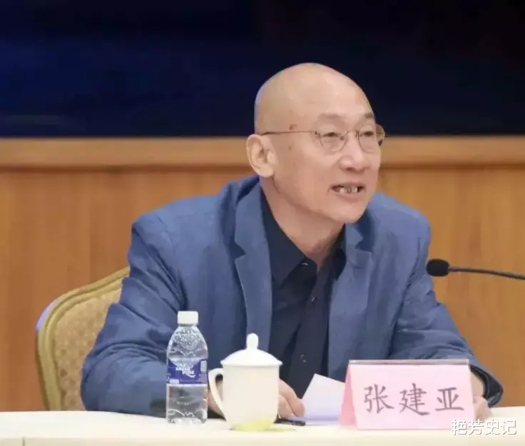 张瑜|1985年张瑜去美国发展，给白人当保姆，主人出门前问了她一个问题