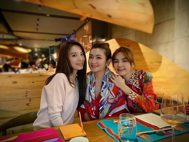 田馥甄|不装了,摊牌了,田馥甄摆烂,脱粉百万,音乐被下架,队友悄悄上线