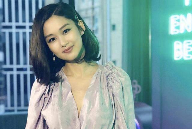 岑丽香|前TVB花旦岑丽香再被质疑整容,眼距越来越近,婴儿肥消失不见