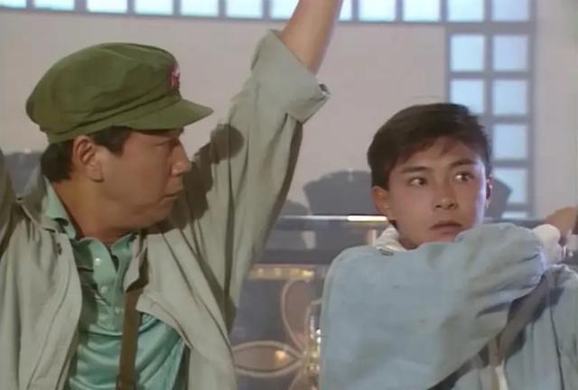 TVB|请来30多位明星，东拼西凑笑料，TVB这部喜剧，堪称无厘头的巅峰