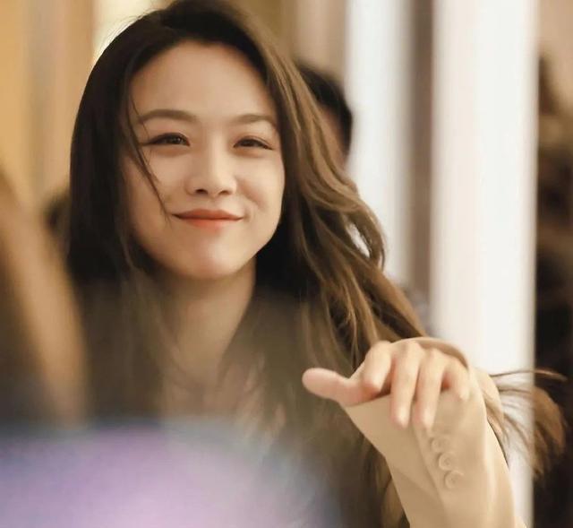 汤唯|汤唯凭借《分手的决心》入选韩国年度最优秀艺术家名单，实至名归