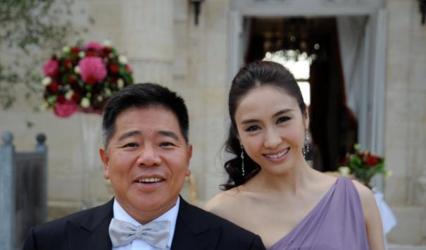 黎姿|“女神”黎姿更新动态，晒出女儿近况，为双胞胎女儿庆生