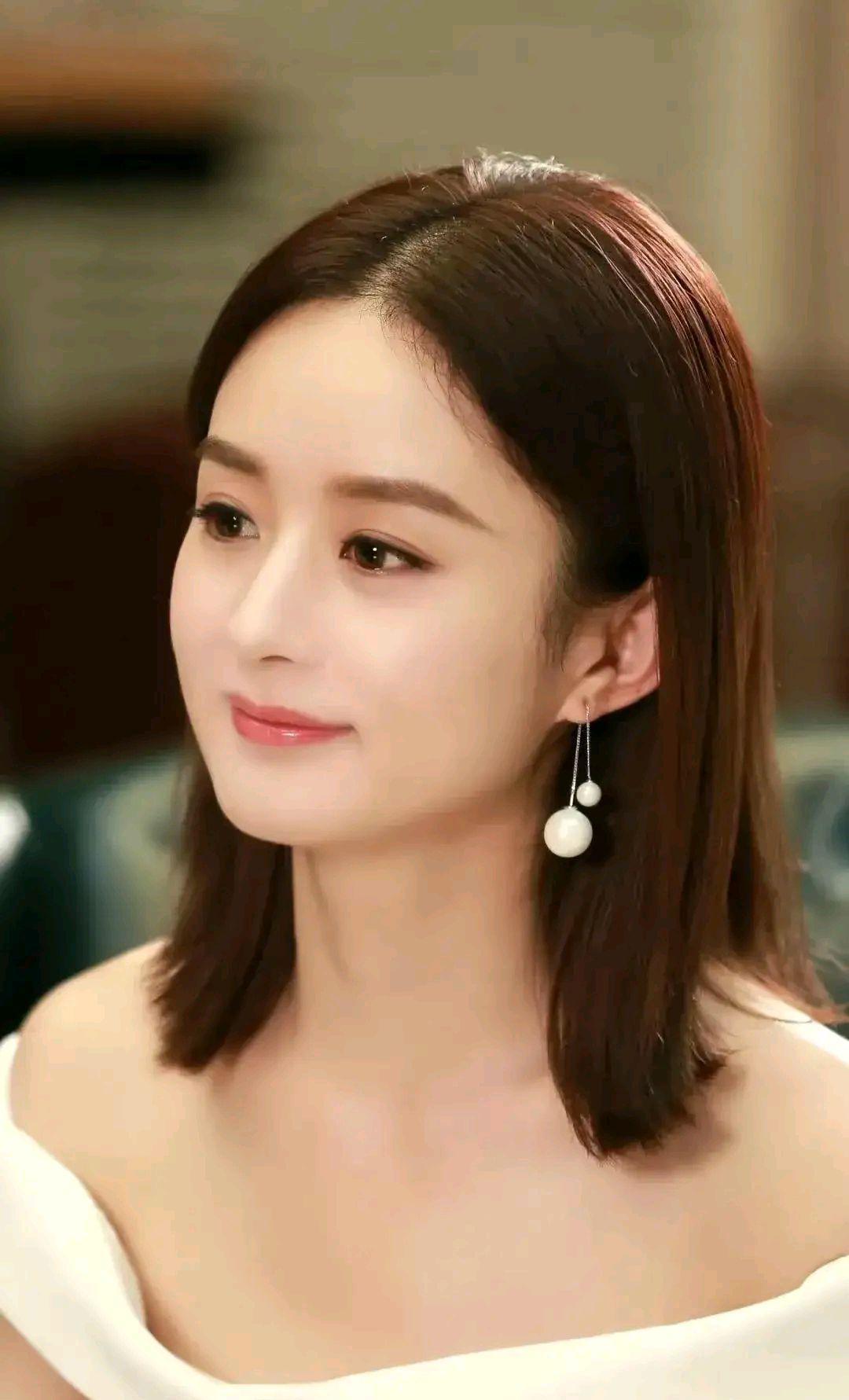 赵丽颖|赵丽颖越来越像演员杨昆,真是应了那句话“长大后我就成了你”!