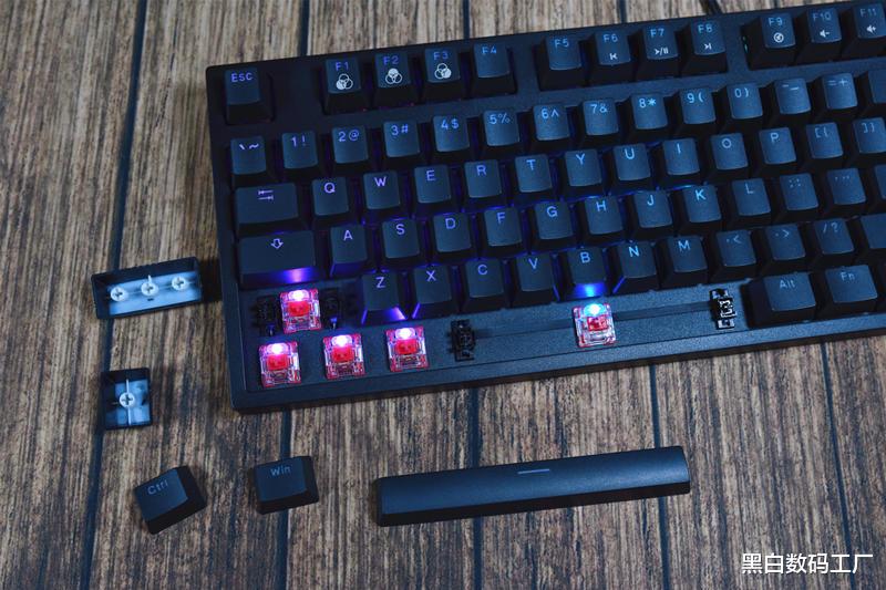 机械键盘|价格定位合理，操控舒适还静音-Hyper X火星2机械键盘