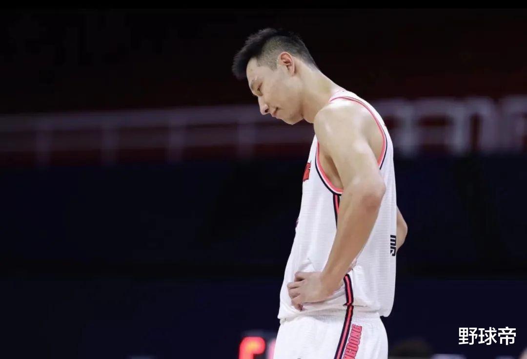 易建联|易建联都被喷？帝哥理解不了！