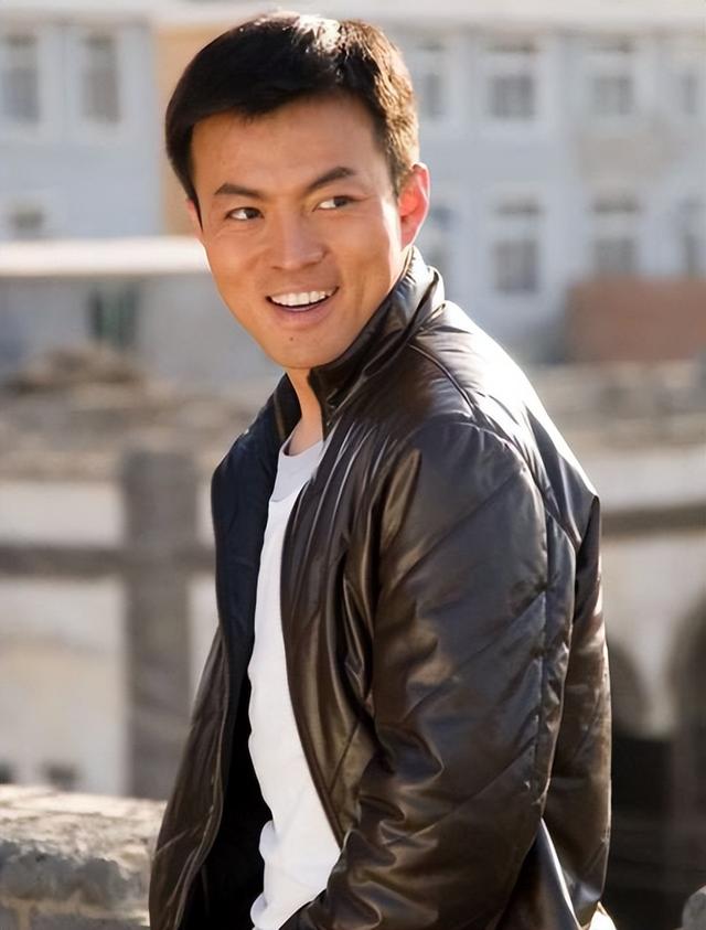 唐小龙|原来“唐小龙”才是最大赢家 妻子貌美如花,父亲是圈内著名导演