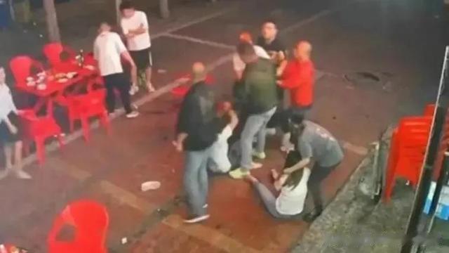 陈继志等人连人带“伞”一起拔除