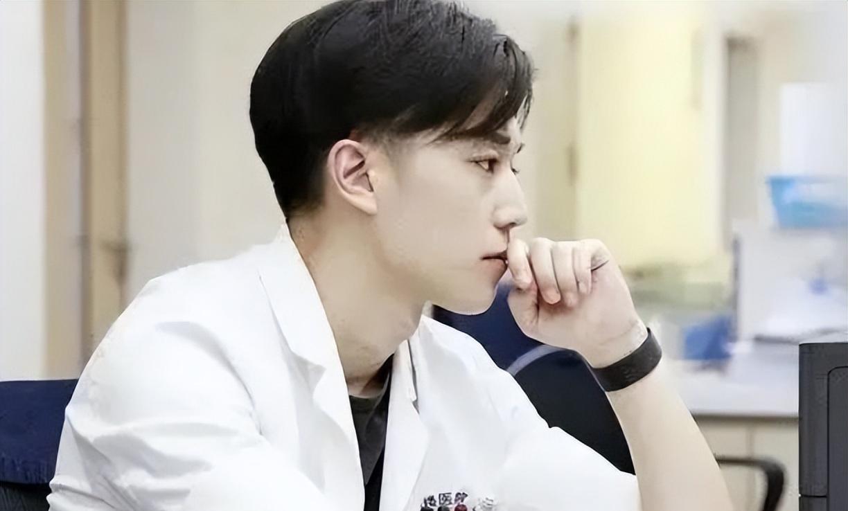 教师|2022理想型女婿职业榜单公布,IT、教师太不受欢迎,榜首热度高