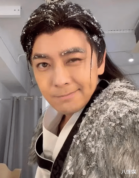 林志颖|林志颖再曝身体状况，自己趁着好天气散步晒太阳，开心发文心情好