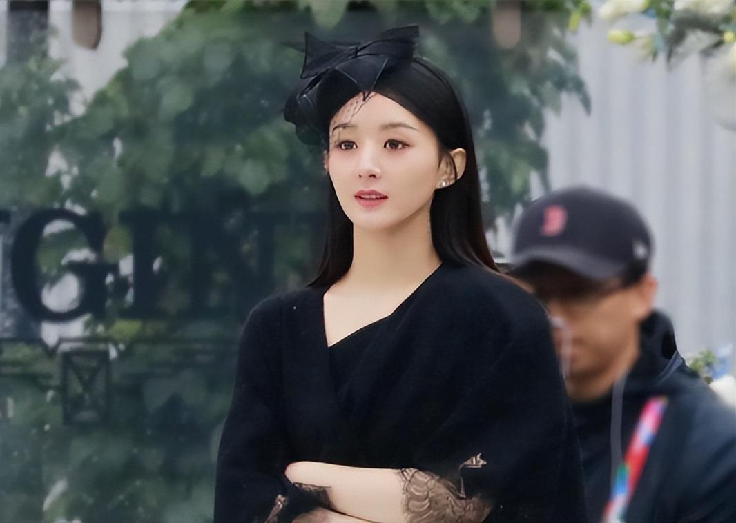 吴倩|离婚后越活越美4位女星！容光焕发，美出了新高度，鞋不合脚得扔