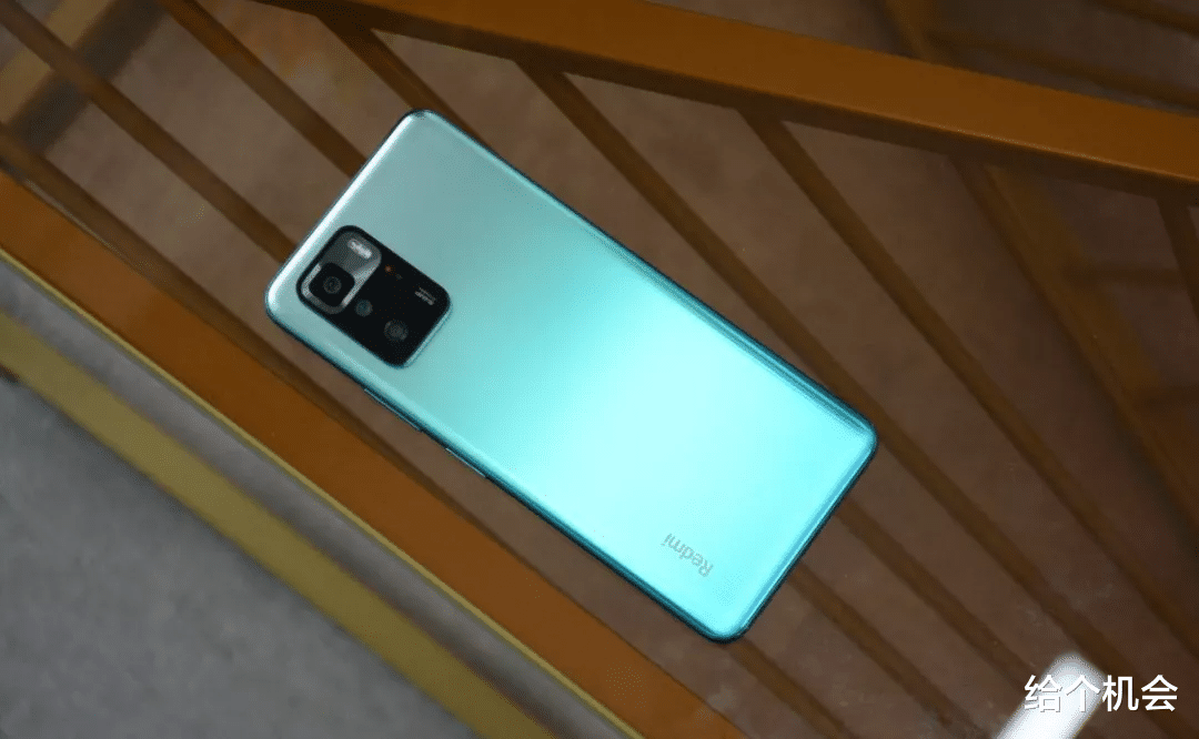 电池|新年最适合送给父母的3款手机,大内存大电池,价格还不贵