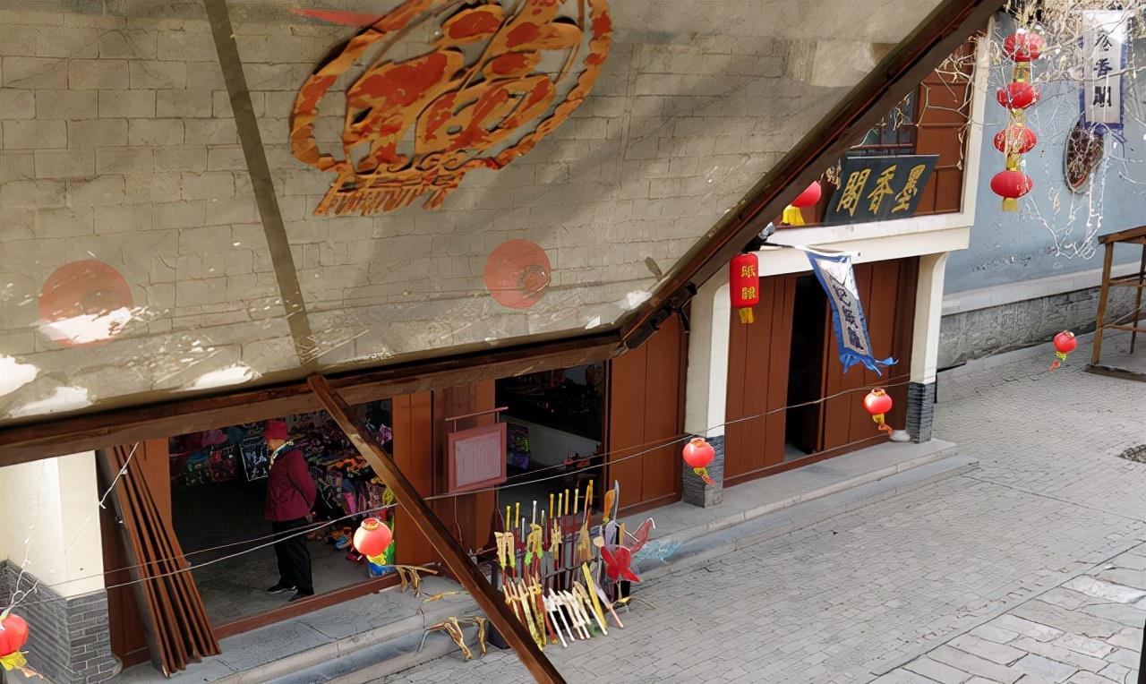 “就怪你,非得让我们住新房”孩子得了白血病,儿媳却怪婆婆