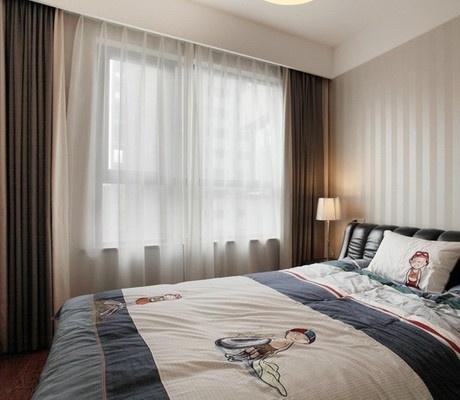 自从老婆在家里装了隐形门后,小偷来我家都是含眼泪走的!