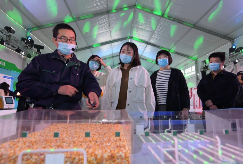 中储粮|国企中储粮公开招聘，年薪可达20万，还开放了很多适合女生的岗位