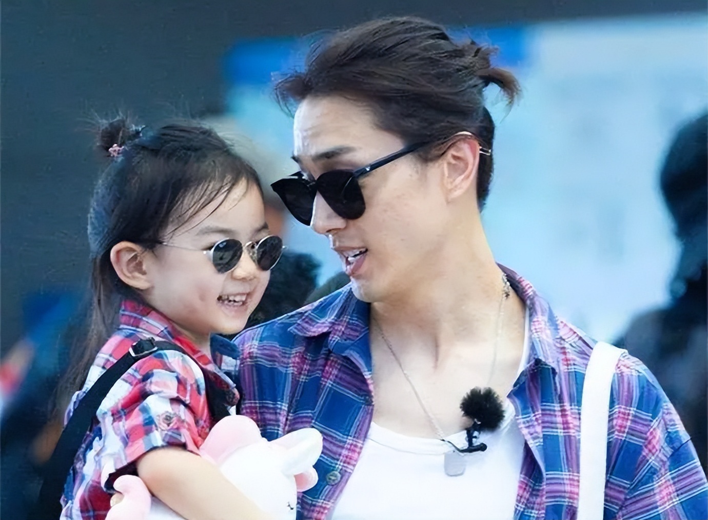 戚薇|“医学奇迹”lucky：疑怀孕5月就出生，爆红后第一个打脸戚薇李承