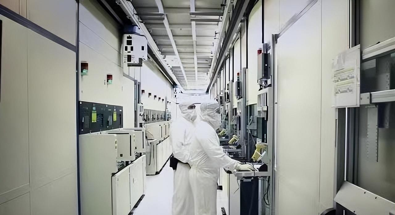 上海市|比芯片卡脖子更可怕，美顶尖芯片研发秘密被发现，国内高校出手了