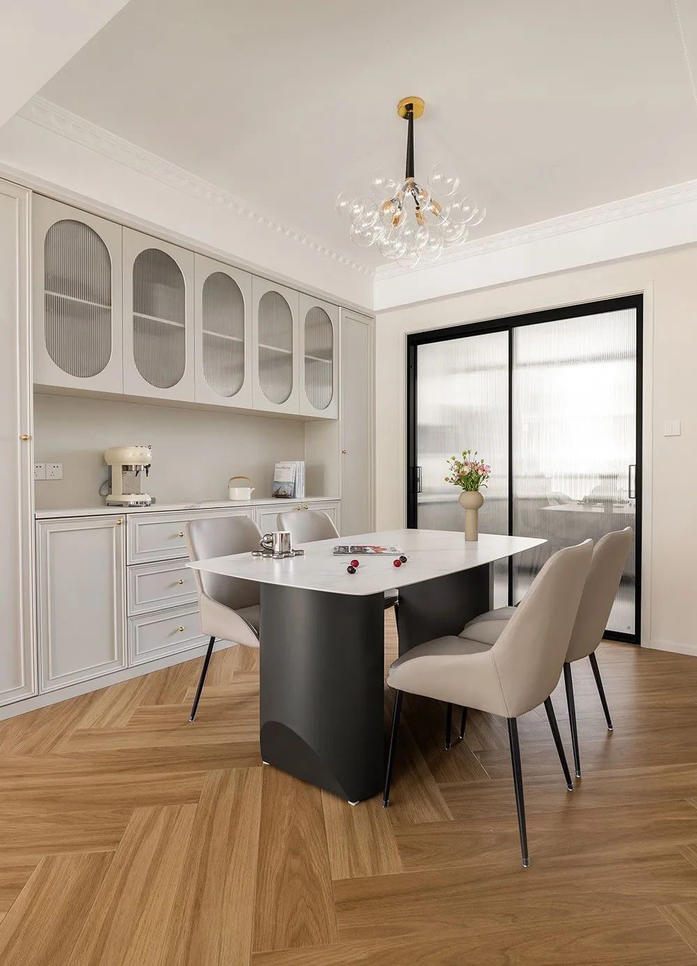 餐厅好不好用,还得看餐边柜,这6种组合现在最流行,美观又能装