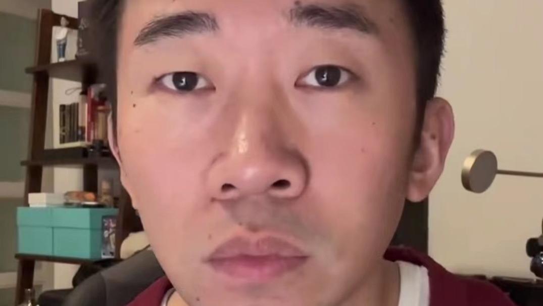 杨迪|杨迪厌世脸表情火出圈，本尊亲自解释来由，杨紫评论区嘴瓢遭调侃