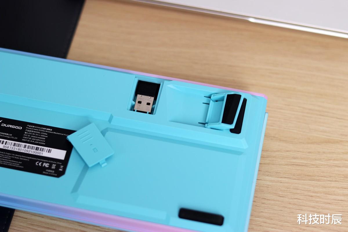USB|手感与颜值俱佳，杜伽K330W 冰淇淋机械键盘上手：爱了