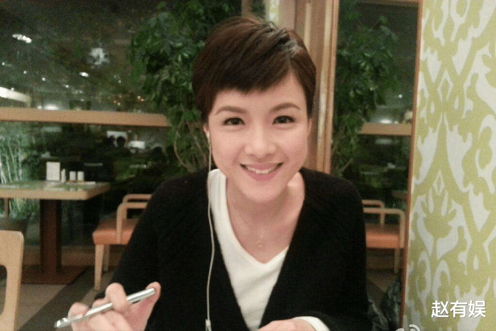 陈茵媺|丈夫为保护家人，在阳台吃住，妻子陈茵媺穿透视装，大秀性感？