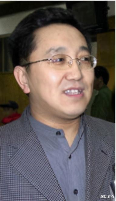 句兆杰|国家一级演员句兆杰，2婚娶小11岁“丫蛋”，活成人生赢家！