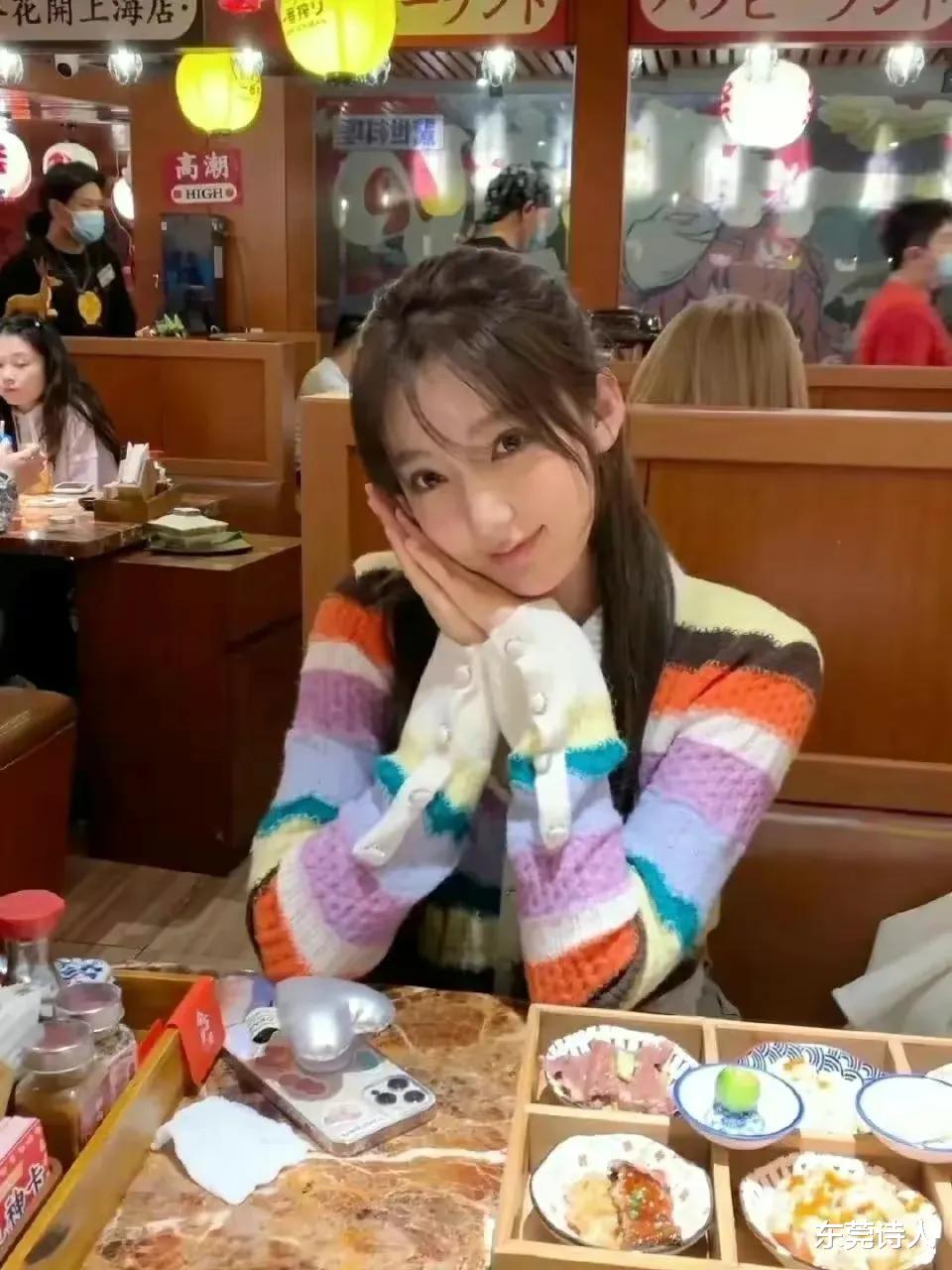 都美竹|都美竹直播陈述17岁时被吴亦凡骗过程,全程开心没有一点难过