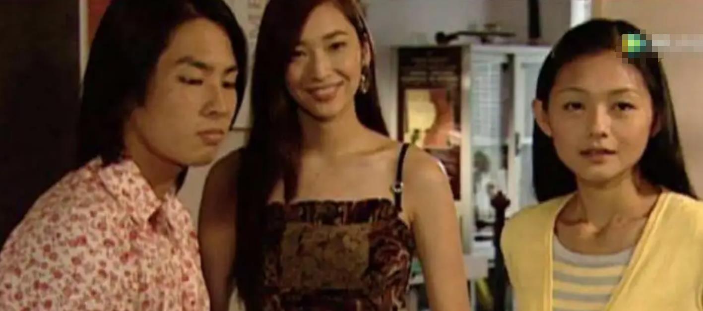 腾讯视频|吴佩慈：35岁未婚先孕，6年连生4胎，如今44岁依旧没能嫁进豪门