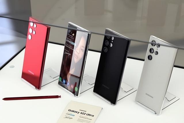 三星|iPhone13本土遇最强对手,三星S22Ultra一机难求