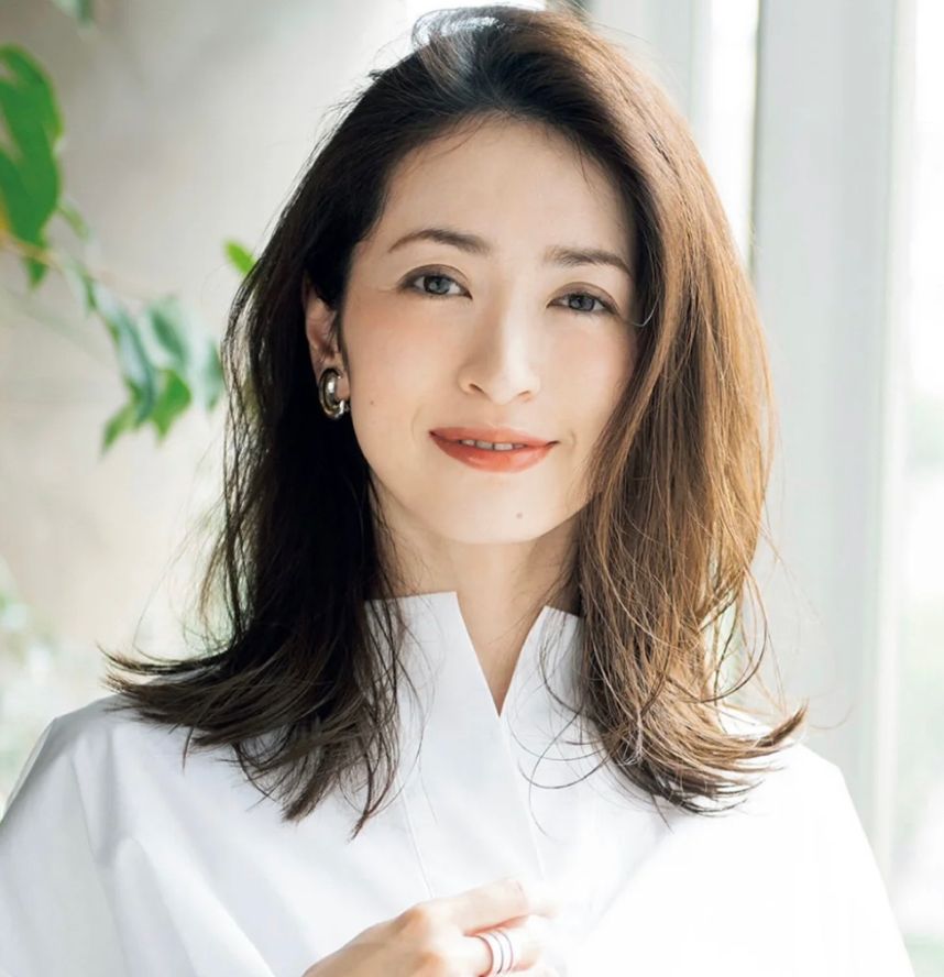 发型 5种“发型”坑了很多中年女人，不是显老就是扮嫩，颜值高也中招