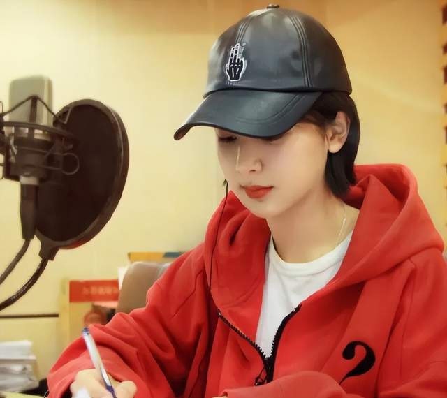 杨紫|杨紫录音室自拍合集