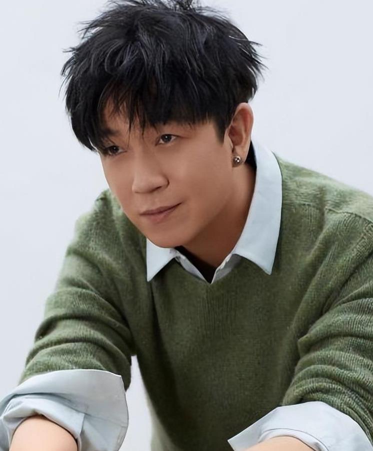 潘粤明|潘粤明:终究没抗住名与利的诱惑