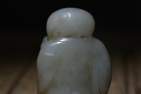 |舊藏和田玉“枣红皮 童子戏鹅”