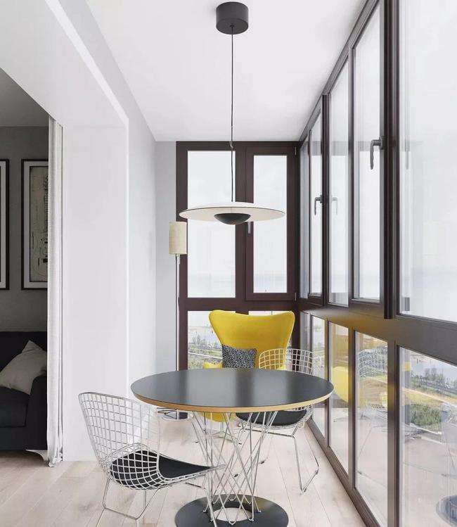 封阳台,选择铝合金门窗还是断桥铝门窗,看完你就明白了