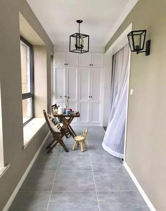 老师傅建议阳台一定要这样贴瓷砖,又好看又实用