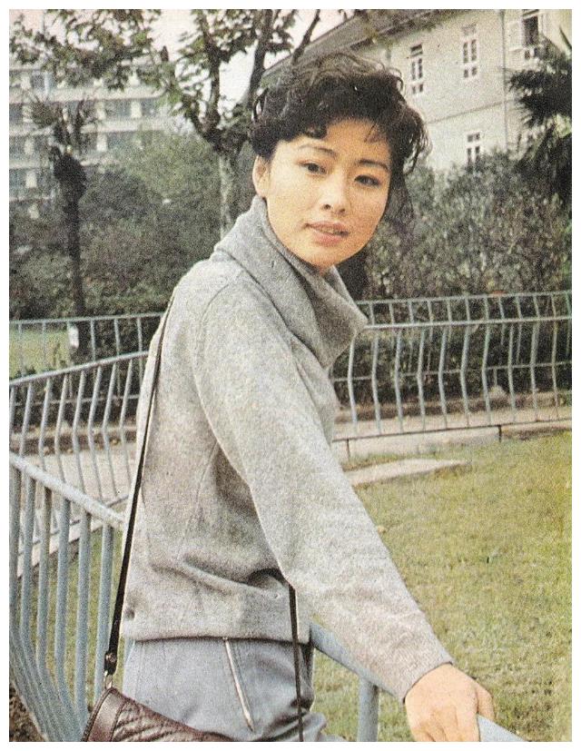 赵娜|赵娜：一嫁演员祝延平，二嫁杜淳老爸杜志国，如今与儿子相依为命