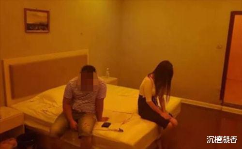 江西一女子暗通老板3年,发现老板与同事也有染:谁更让你舒服?