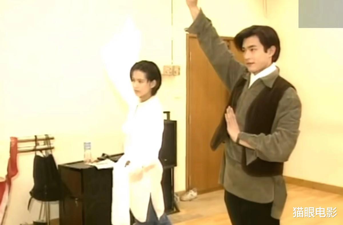 宋冬野|神雕侠侣26年前花絮火了！古天乐偷偷靠近李若彤，网友：谁不心动