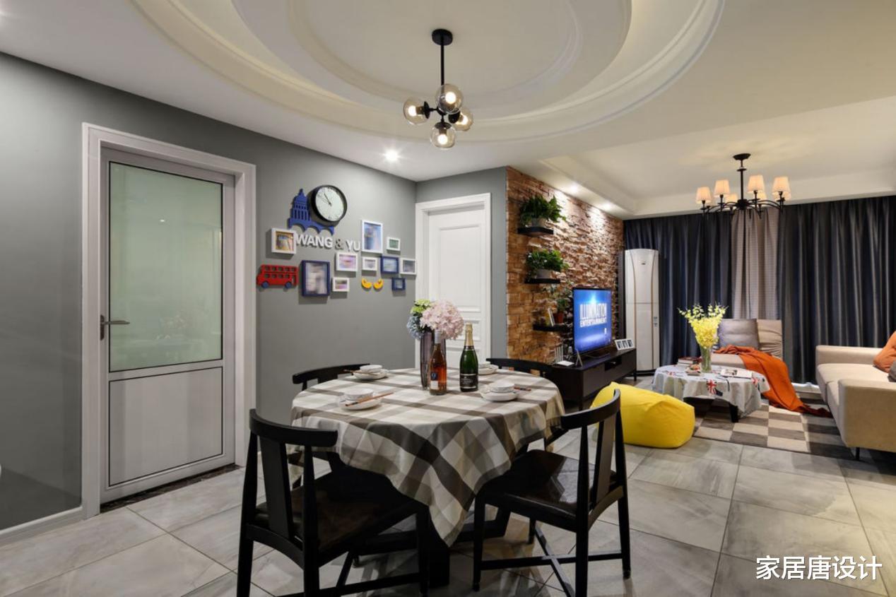 88平方米新婚两居室，尽显现代雅居的舒适，也足够甜蜜和温馨