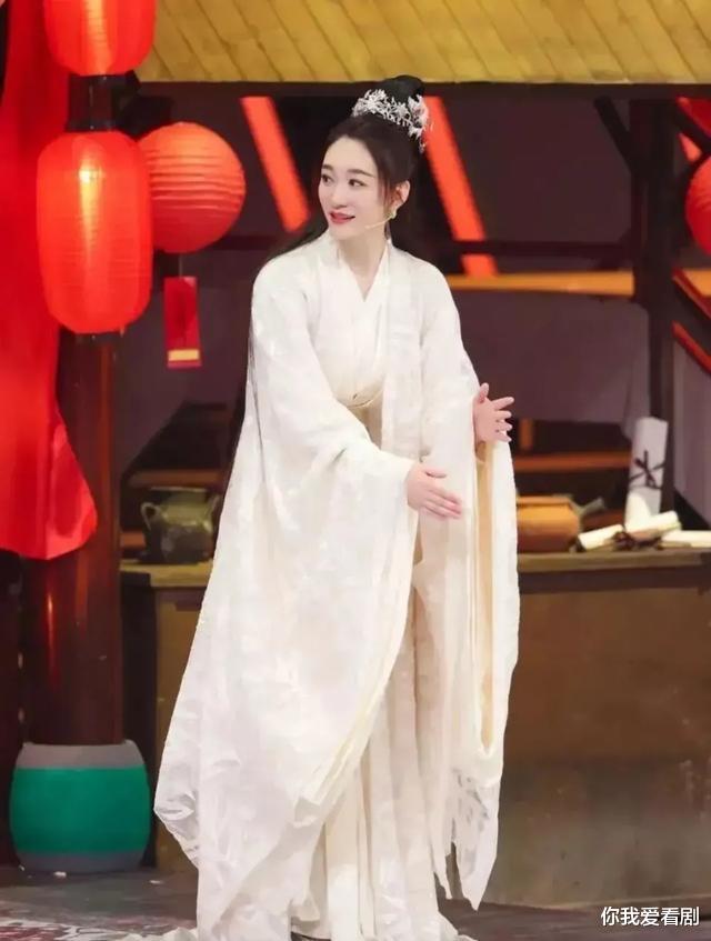 王牌对王牌|王牌对王牌：从李小冉到杨迪的出场，可以看到节目的细小变化，好