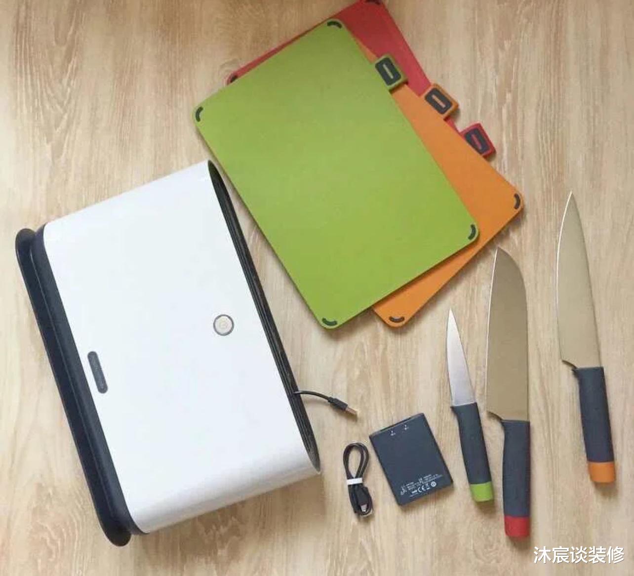 父母的这些居家习惯,看似是省了钱,其实很影响健康,一定要改改