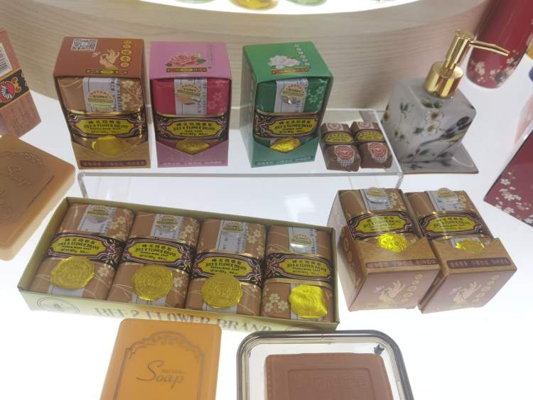 痘痘 因“包装丑”被嫌弃的老国货，个个非同寻常，却被自己人看不起