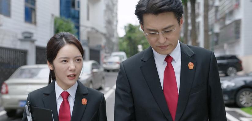 底线|底线：挂尿袋出场，在法庭流口水的富田根，才是整部剧封神的真相