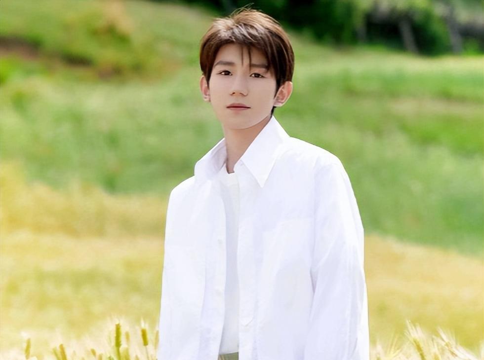 王源|王源懒理伯克利退学风波,官宣跨年晚会平台,TFBOYS有望合体