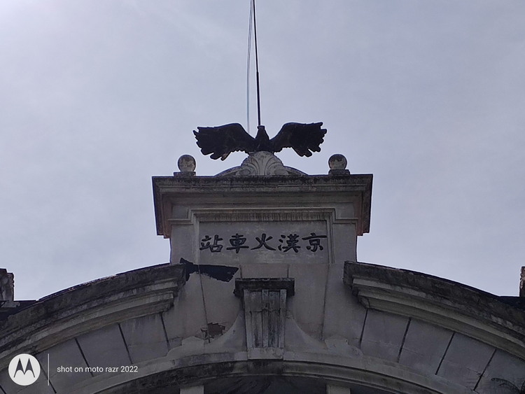 |moto razr 2022评测:“小而美”的翻盖折叠旗舰